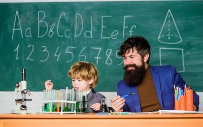 Ile zarabia nauczyciel matematyki w szkole podstawowej?