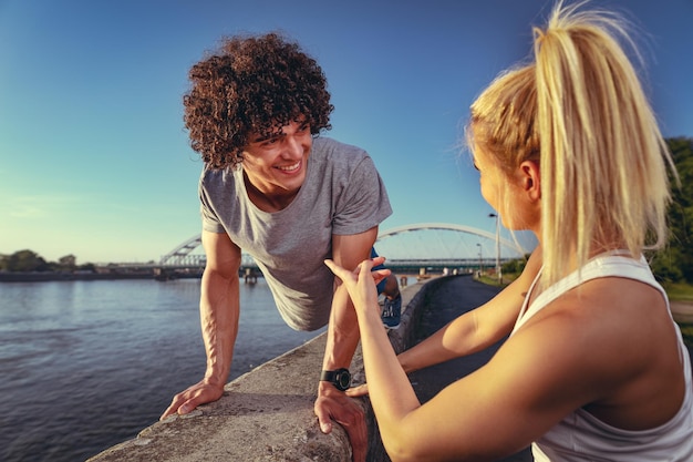 Jak spędzać wolny czas aktywnie, by poczuć więcej energii?