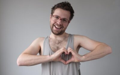 Subtelne gesty, którymi mężczyzna okazuje miłość